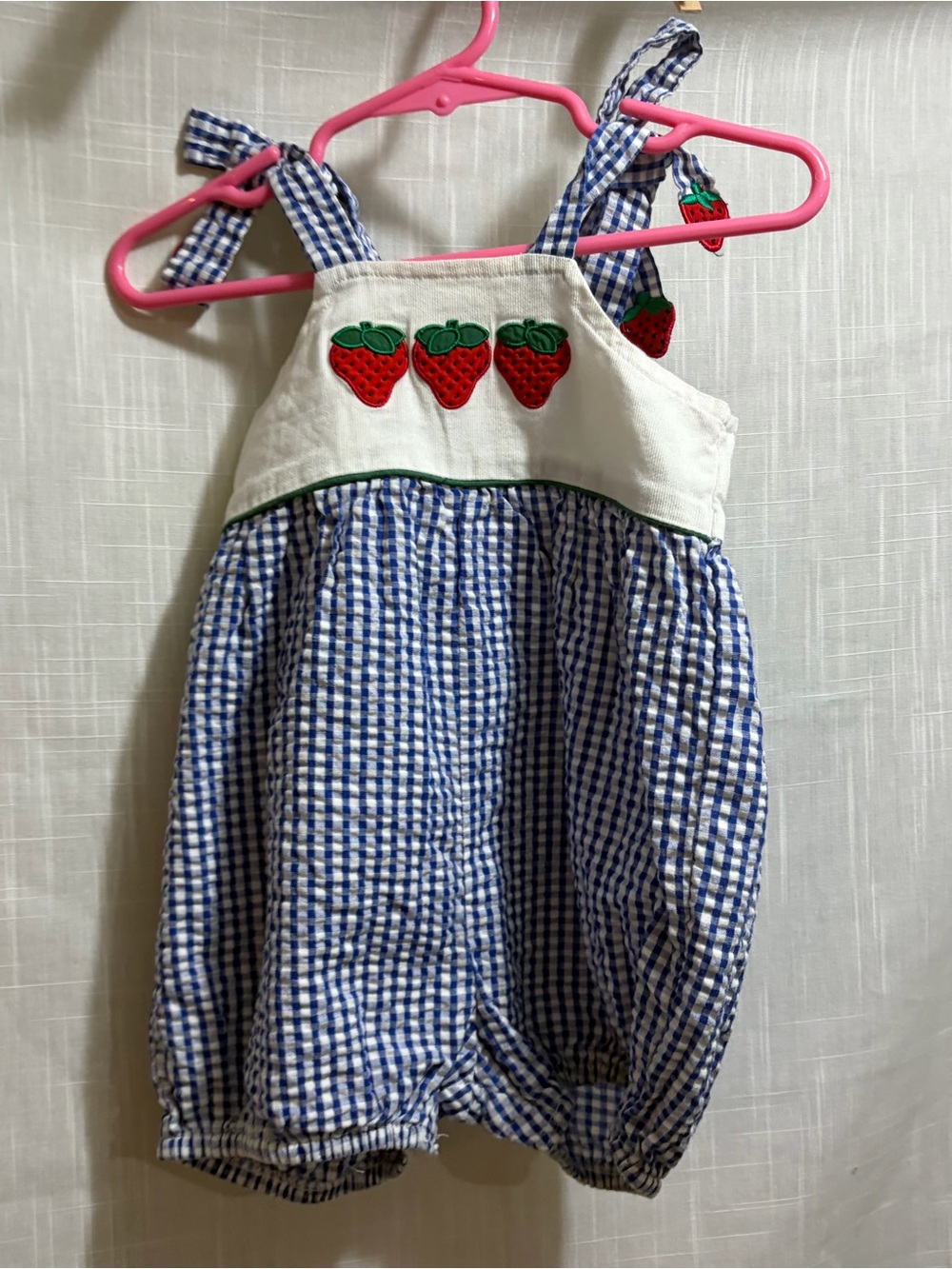 4/$20 Baby Crew Strawberry seersucker one piece 6-9 month